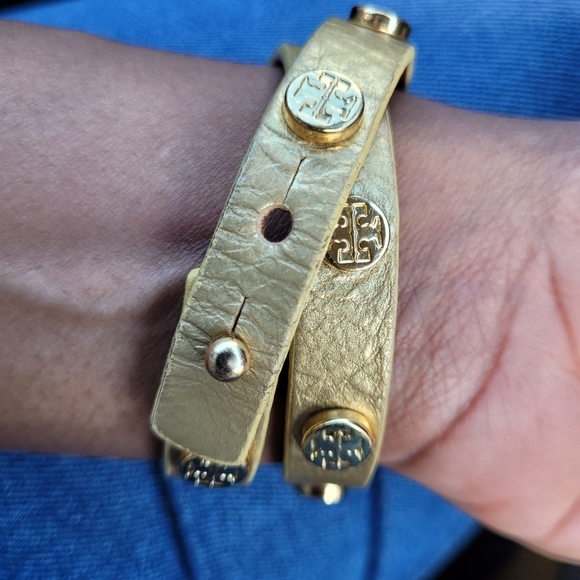 Tory Burch Leather Gold Studded Double wrap bracelet - Picture 2 of 3
